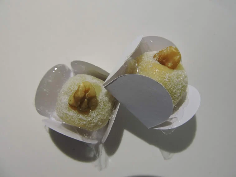 Doce de leite com nozes